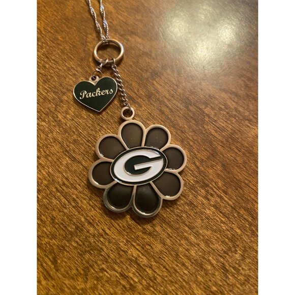 Green Bay Packers Flower Pendant Necklace With Heart Charm & Adjustable Chain - Picture 4 of 9